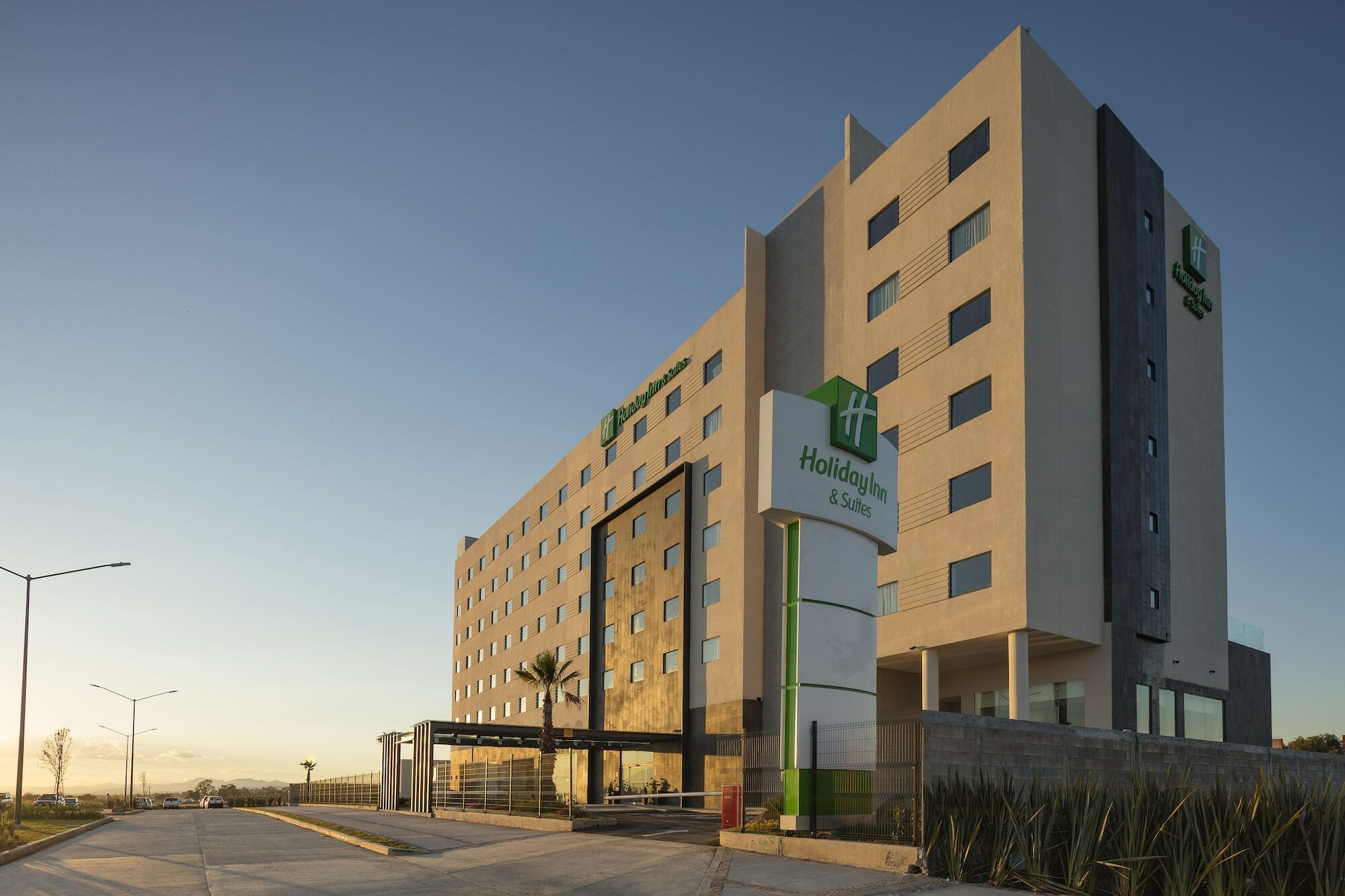 Holiday Inn & Suites - Aguascalientes By Ihg Екстериор снимка